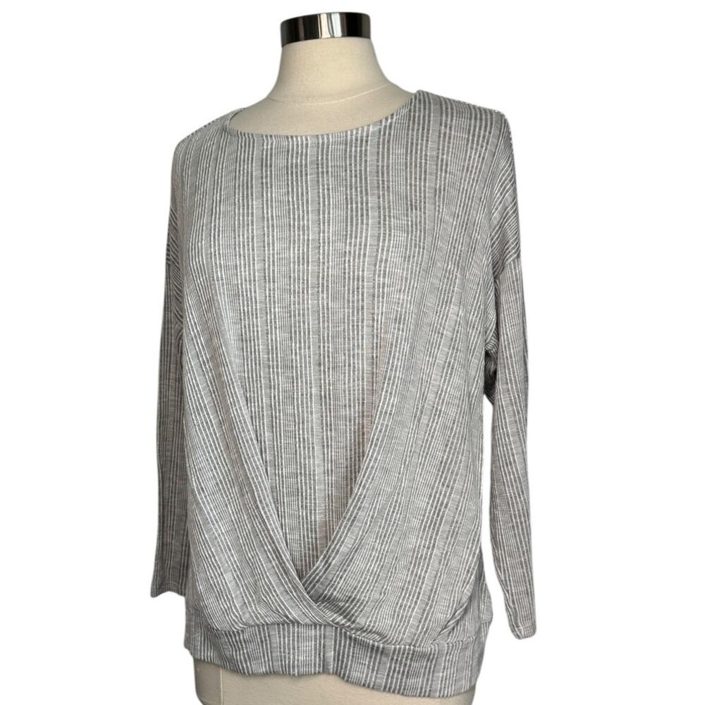 Chris & Carol Plus Women’s 2X Gray White Striped Crossover Hem Blouse